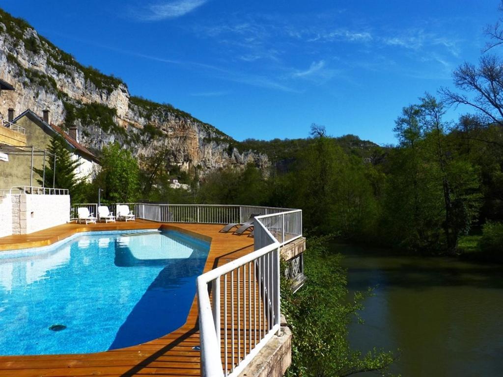 Hotel Restaurant Des Grottes Du Pech Merle Cabrerets Экстерьер фото